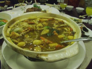 Dish 9: Seafood curry stone pot
